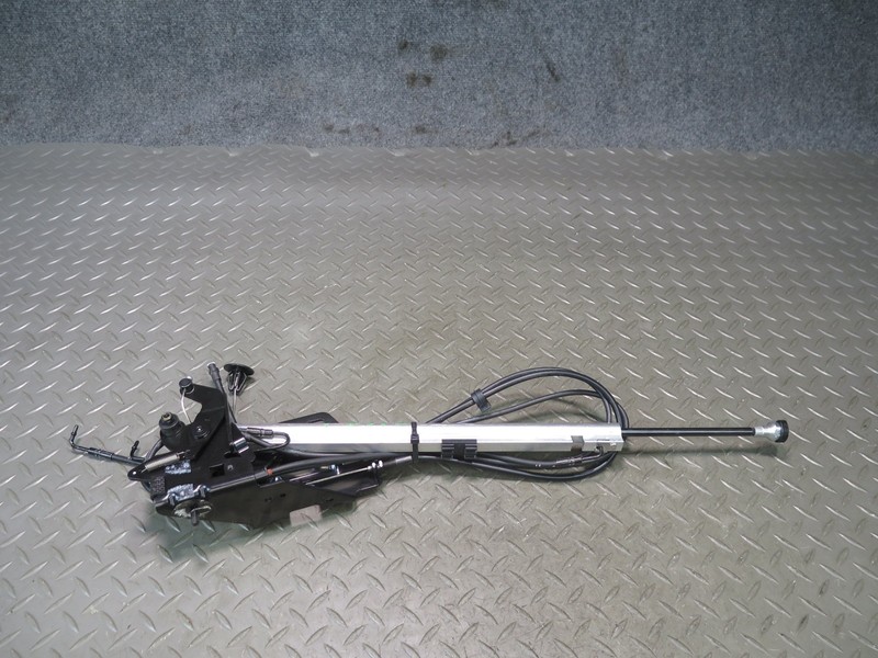 2006-2010 BMW E64 M6 CONVERTIBLE TOP ROOF REAR LEFT HYDRAULIC CYLINDER