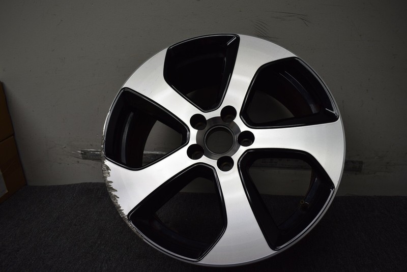 2015-2019 VOLKSWAGEN GTI WHEEL RIM 7.5X18 FACTORY OEM