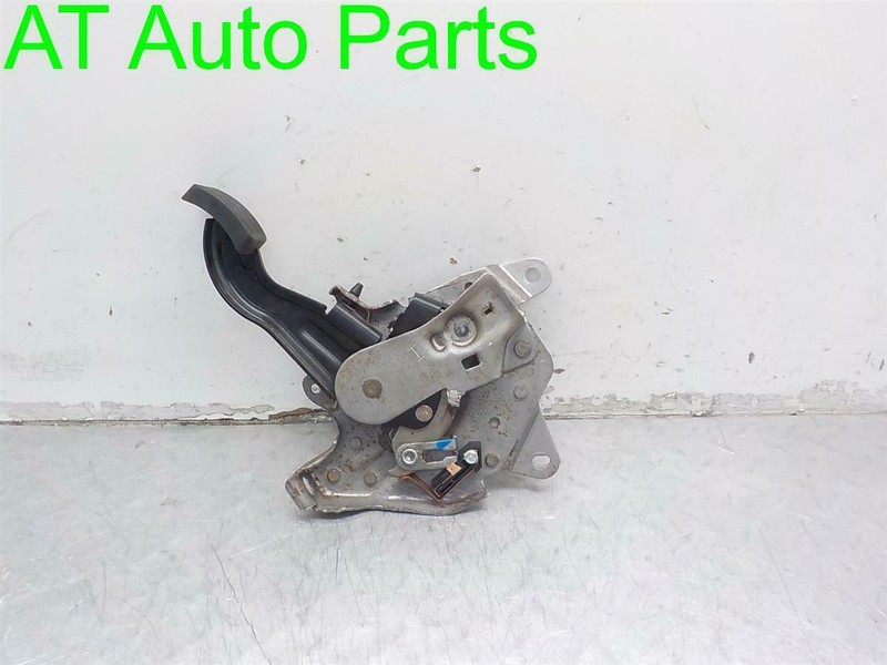 2007-2017 GMC ACADIA EMERGENCY PARKING BRAKE CONTROL PEDAL LEVER OEM 15115047