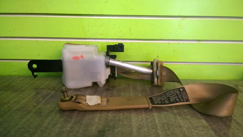 97 98 99 00 01 02 03 DIAMANTE LEFT FRONT SEAT BELT RETRACTOR OEM 1421-4