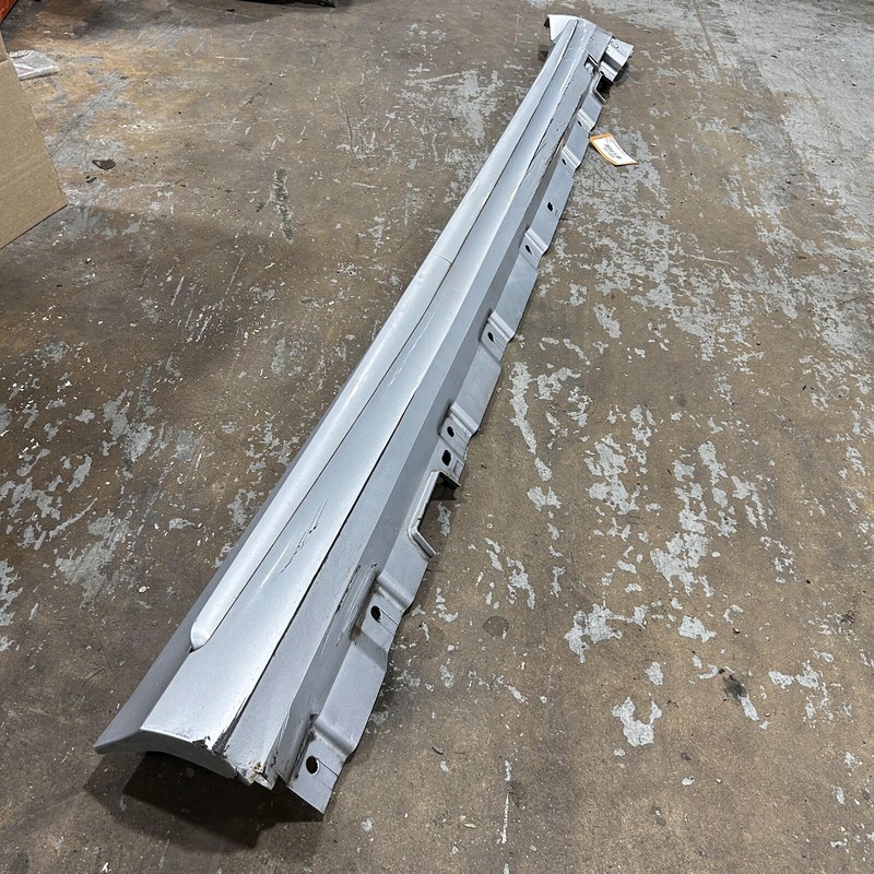 Mercedes S550 W222 14-16 Passenger Side Rocker Skirt Molding Panel Cover 775 OEM