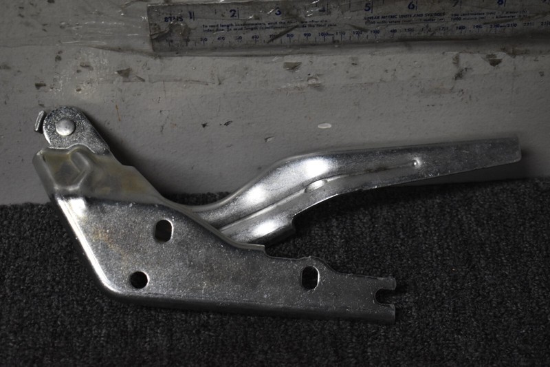 2016-2018 VOLKSWAGEN PASSAT SE HINGE FACTORY OEM