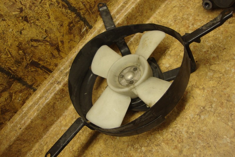 2001 Kawasaki ZX1100 ZX 1100 D ZX11 Ninja Radiator Fan Motor Engine Cooling 01
