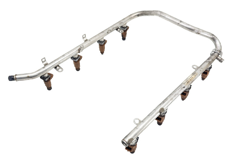 01-06 Mercedes W211 E500 SL500 S500 Fuel Injection Rail Line w/ Injectors OEM���