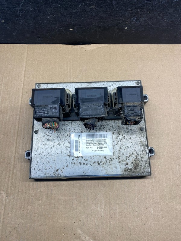 2004 Ford F-150 F150 5.4L Engine Control Unit ECU Computer Module ae7522 DG