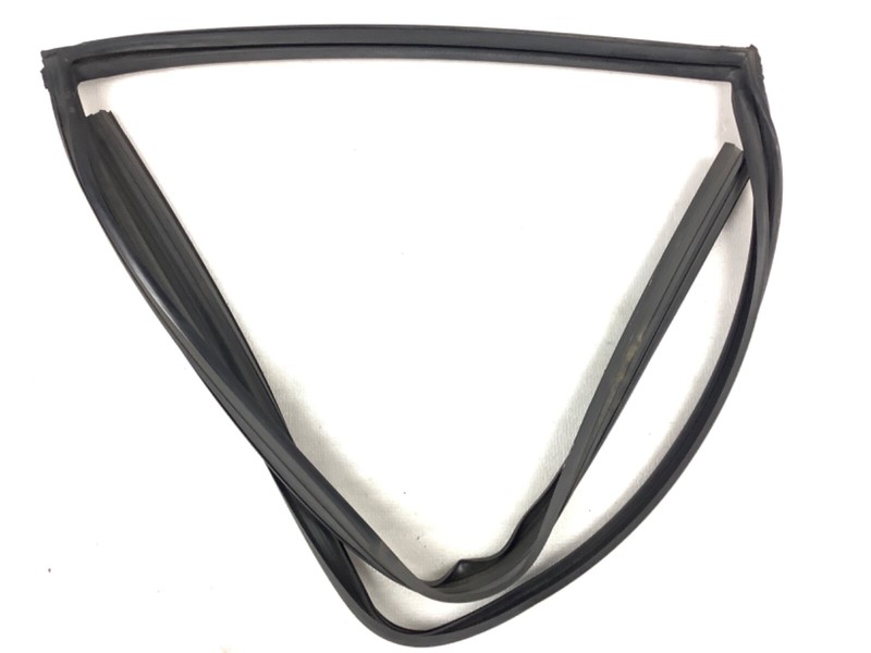 88-91 Civic 4Dr Right Rear Window Run Channel Molding Glass Guide Rubber Seal