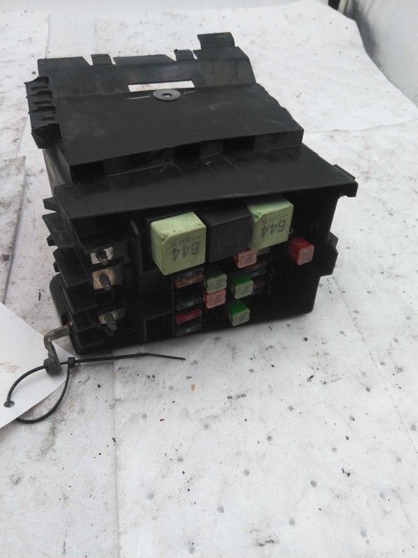 Used Fuse Box Engine fits: 2014 Volkswagen Jetta engine compartment Grade A