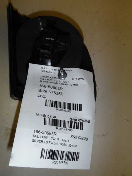 08 09 10 VW JETTA R. TAIL LIGHT SDN VIN K 8TH DIGIT LID MOUNTED 146700