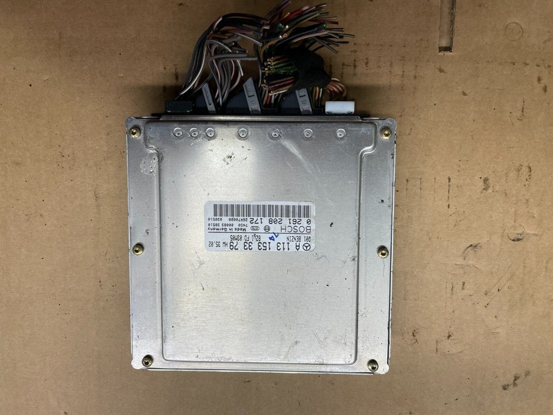 2000 to 2006 Mercedes S430 S500 ECU ECM Engine Control Module Unit OEM N4775 DG