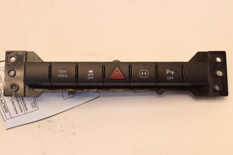 2011-2012 DODGE RAM 1500 TRACTION TOW HAUL PARKING HAZARD SWITCH PANEL OEM
