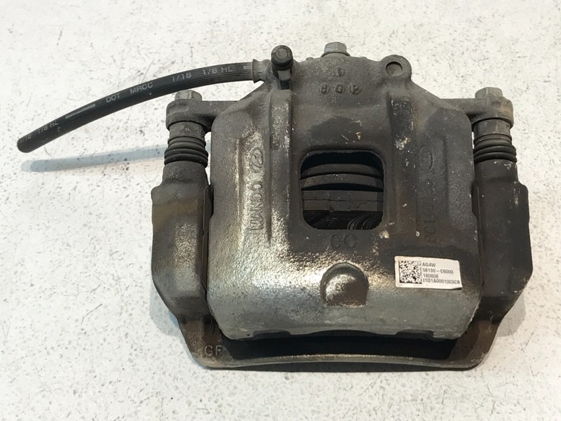 2016-2020 Kia Sorento Front Right RH Passenger Brake Caliper 92k OEM 58130-C6000