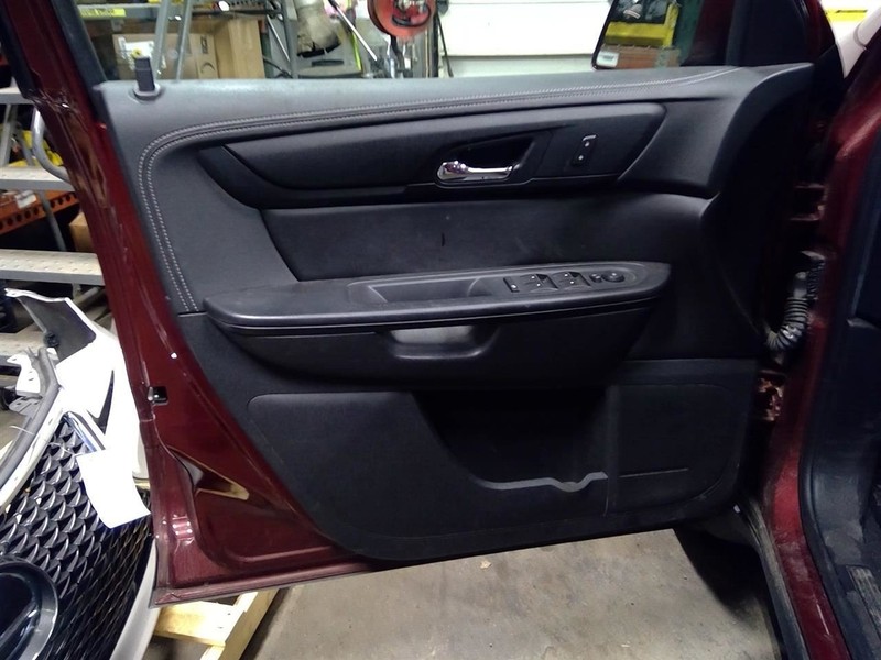 TRAVERSE2017 Driver Left Front Door Trim Panel 1772627