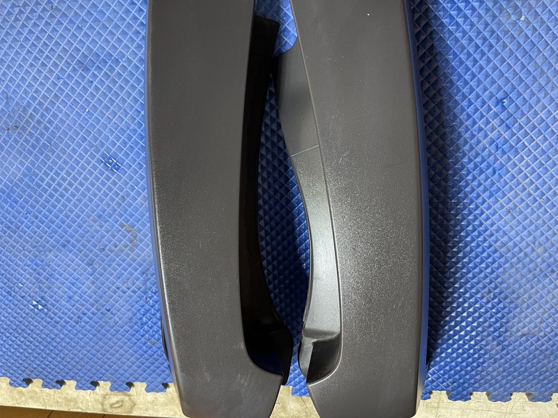 06-10 Hummer H3 D Pillar Trim Set Dark Gray Oem Nice