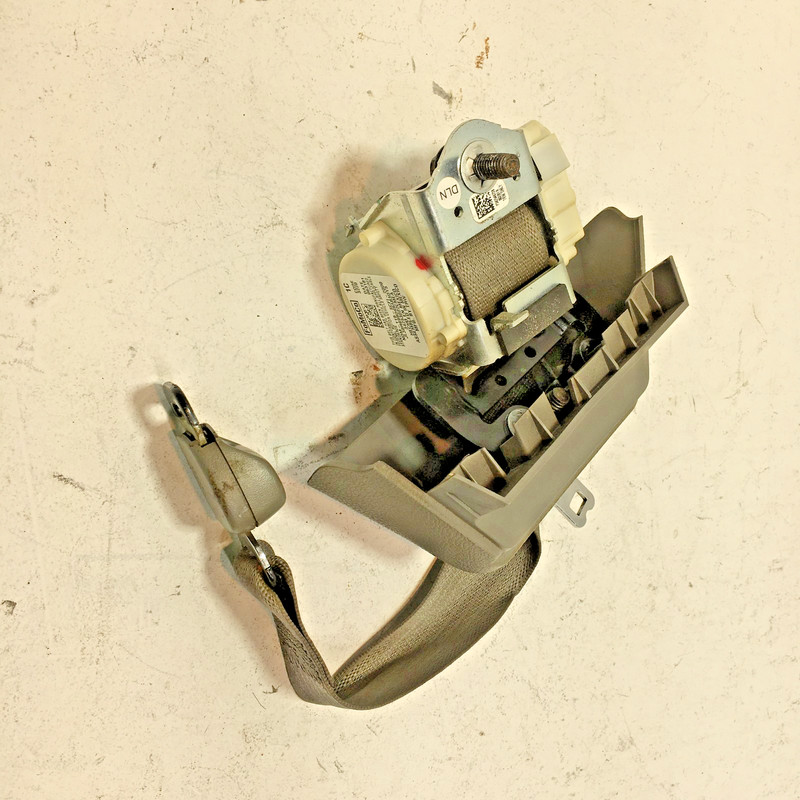 2018-2020 FORD F-150 FRONT CENTER SEAT BELT SEATBELT RETRACTOR OEM