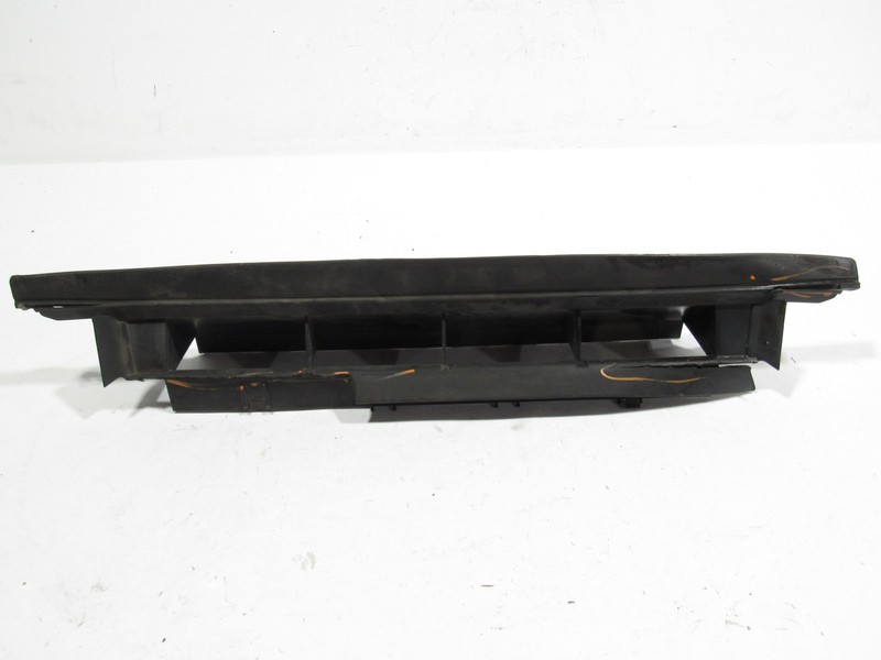 13-19 Mercedes SL550 R231 2013 Engine Oil Cooler Radiator Air Duct Baffle |