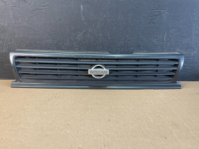 1993 to 1994 Nissan Sentra Front Upper Grill Grille OEM AD0157 DG