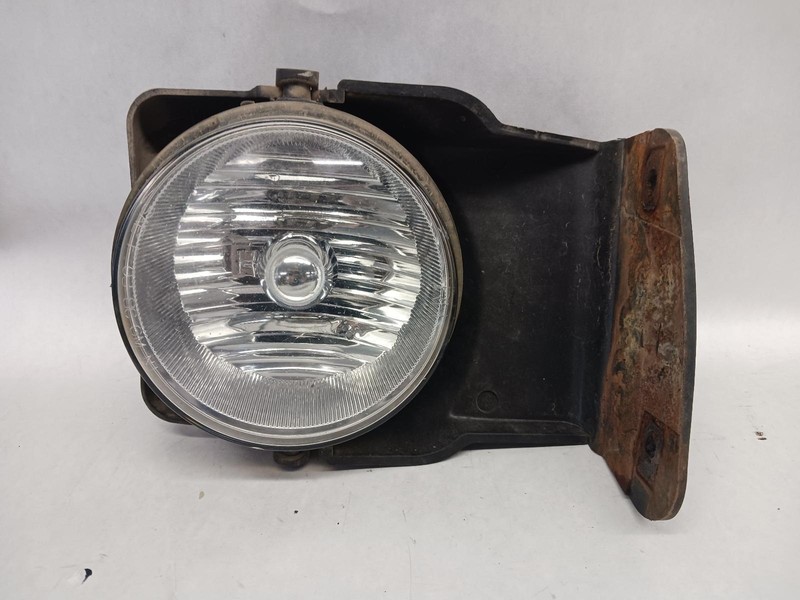 03 GMC SIERRA 2500 Right Passenger Front Lamp Fog-Driving OEM Grade A