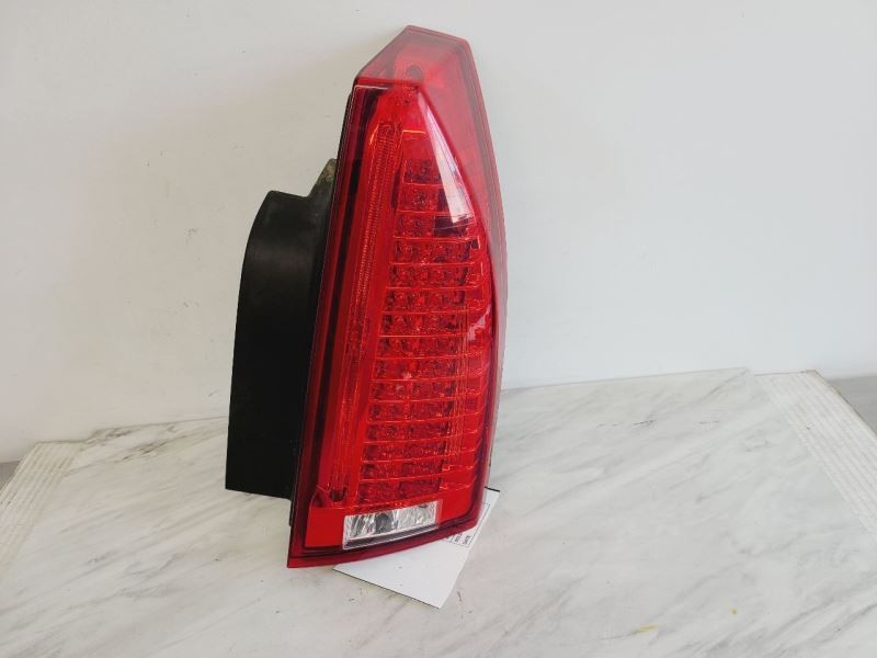 Passenger Tail Light Sedan VIN D 4th Digit V-series Fits 08-14 CTS 574660