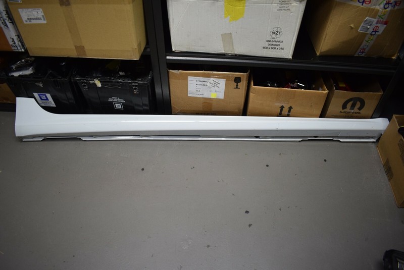 2019-2020 AUDI A8 QUATTRO L ROCKER MOLDING FACTORY OEM