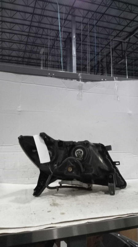 2014 Nissan Pathfinder Left Headlight Assembly Brown 469820 98K Miles