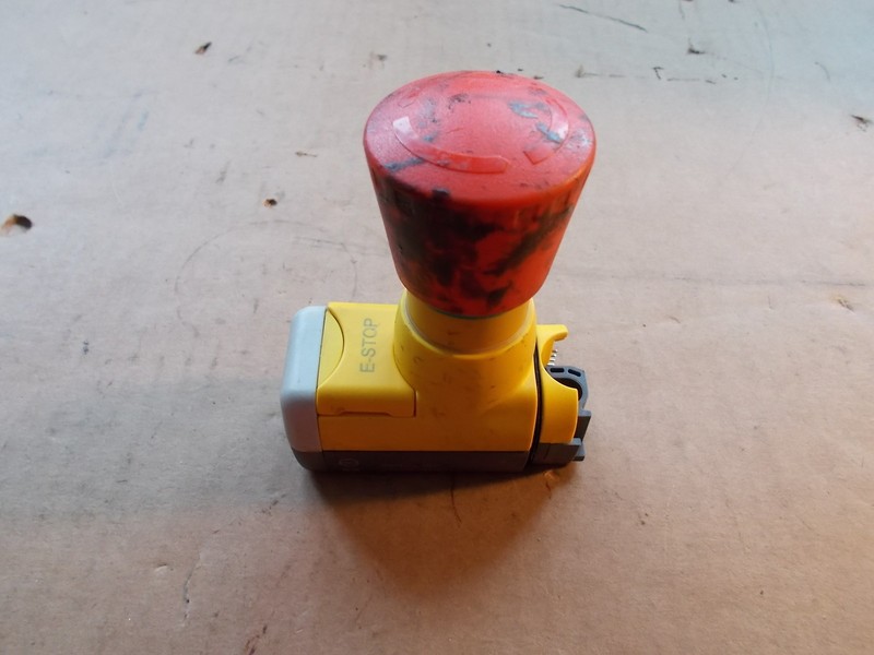 E-Stop 071303745G Emergency Stop Switch *FREE SHIPPING*
