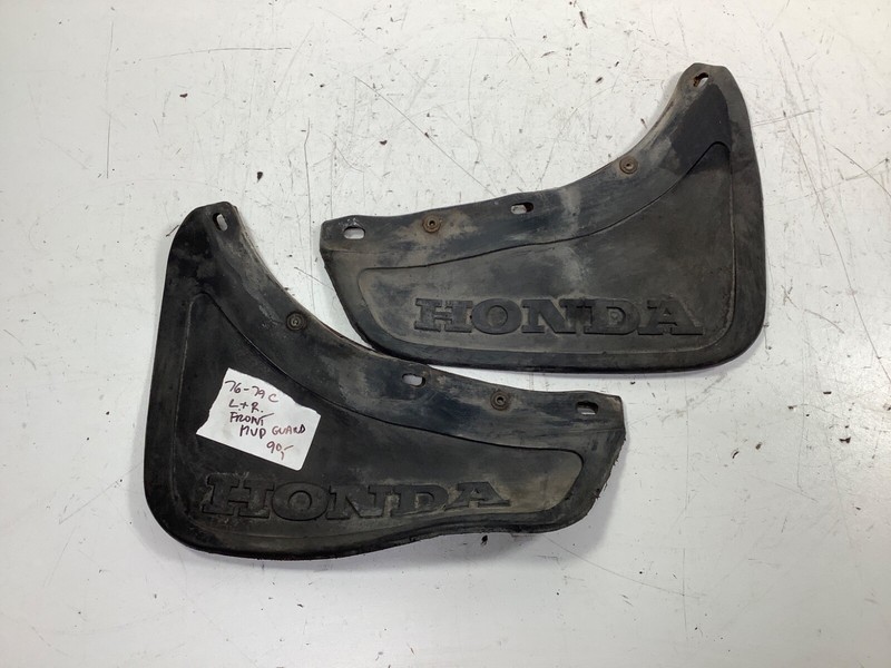 76-79 Honda Civic L+R Front Mud Guard OEM