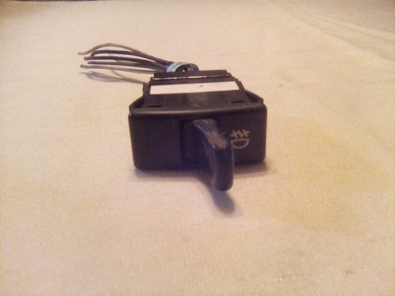 Kenworth P27-1040-08 Fog Lamp Switch W/Connector