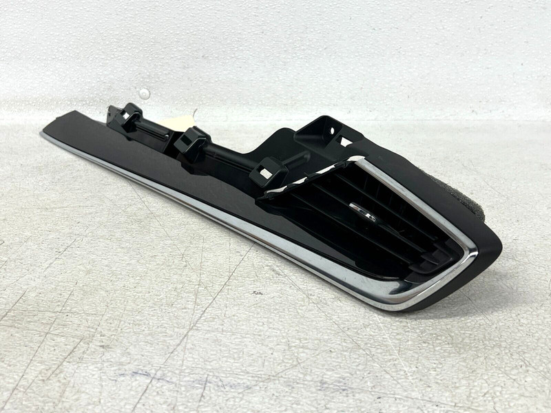 ⭐2018-2024 BUICK ENCLAVE FRONT RIGHT DASH OUTER AIR VENT GRILLE TRIM OEM LOT2578