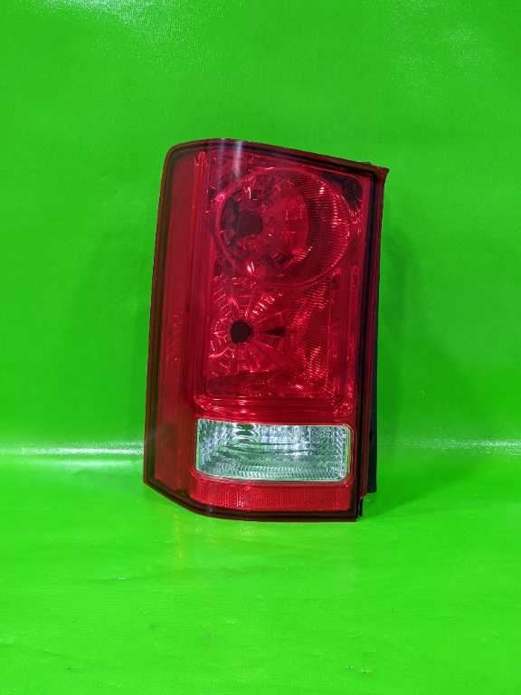 09-15 PILOT DRIVER LEFT TAILLIGHT LAMP3950-45