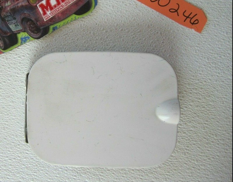 GAS TANK DOOR GAS CAP COVER WHITE HINGE PAINTED for 93 94 95 96 97 98 SAAB 9000