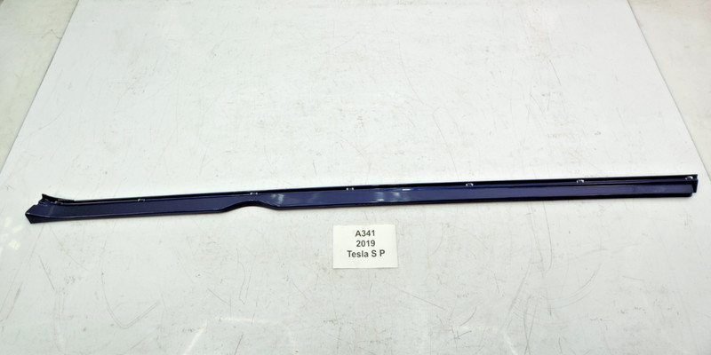 ✅ 12-20 OEM Tesla Model S Right Passenger Rocker Panel Scuff Plate Molding Blue