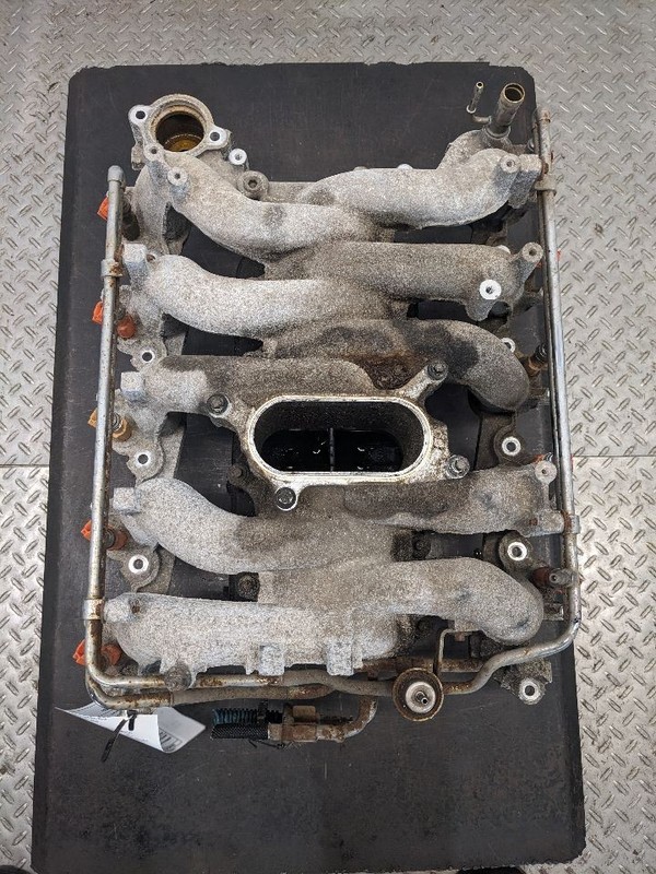 03-05 FORD EXCURSION F250 F350 6.8L Intake Manifold W/ Fuel Rails 1167635