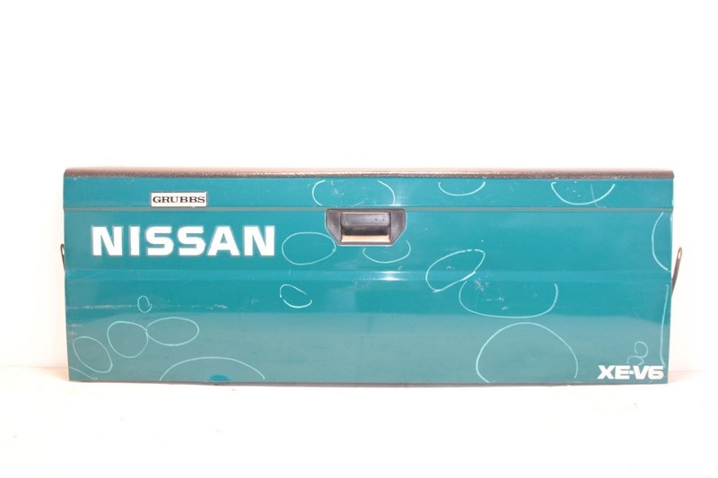 86-97 Nissan Pickup D21 Blue Rear Trunk Lid Assembly - Has Hail Damage