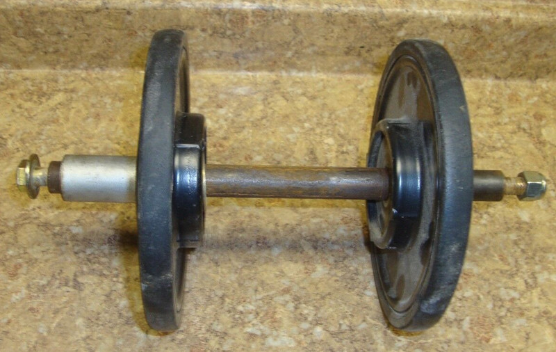 02 Arctic Cat Mountain 600 Snowmobile Shock Suspension Track Roller Wheel Shaft
