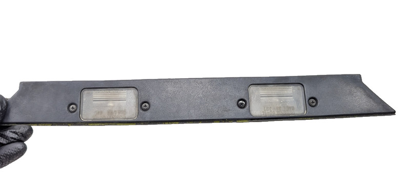 90-94 Lexus UCF10 LS400 Trunk License Plate Number Light 81271-50010 OEM