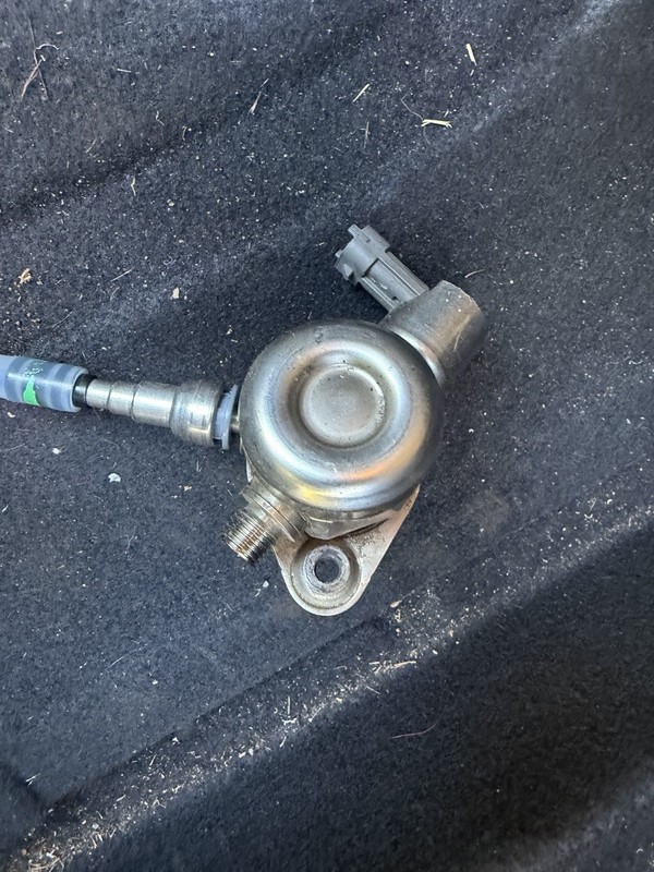 2011-2014 HYUNDAI SONATA Optima HIGH PRESSURE FUEL PUMP ASSEMBLY 35320-2G720 OEM