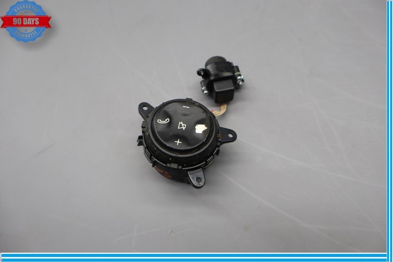 07-10 Mercedes W216 CL550 CL63 Steering Wheel Control Switch Button 2218210551