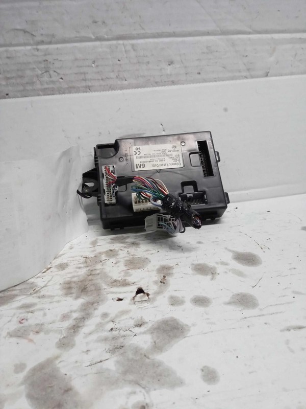 2020 Nissan Versa Body Control Module OEM 284B15RL0B 120K Miles Blue