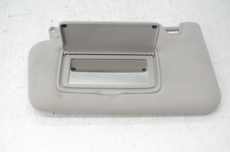 2015-2017 Nissan Juke AWD S Driver Left Front Sun Visor Assembly