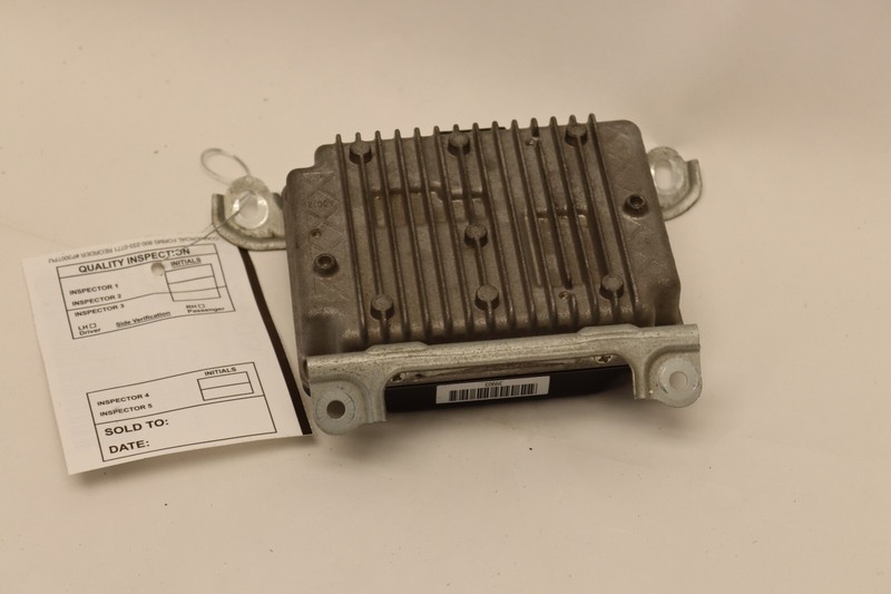 2011-2018 JEEP WRANGLER POWER SUPPLY VOLTAGE CONVERTER MODULE OEM
