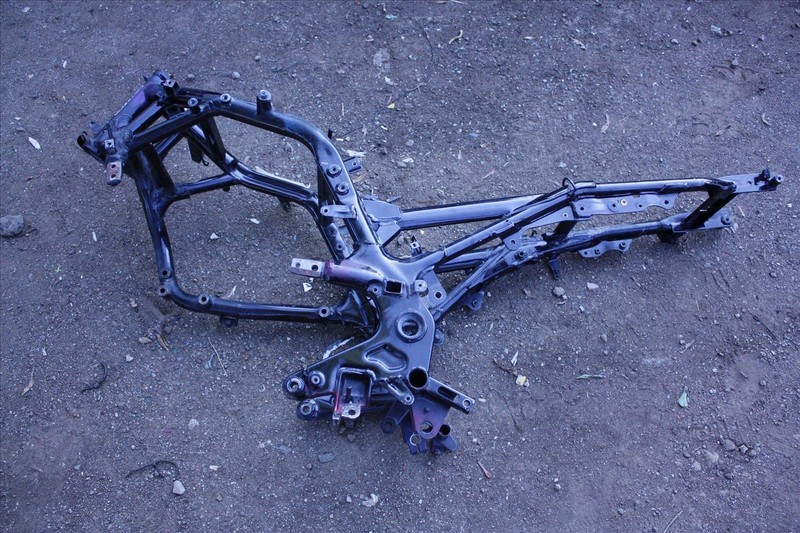 1991 HONDA ST 1100 MAIN FRAME CHASSIS SUBFRAME SUB FRAME TAIL ST1100 91