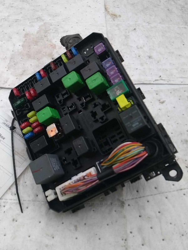 2012 Mitsubishi Lancer OEM Fuse Box Black 8501F189 145K Miles - Warranty