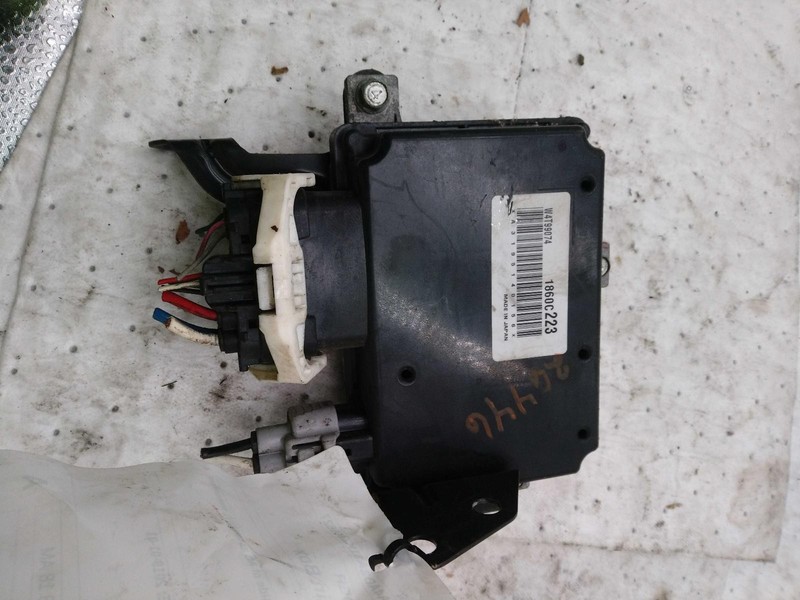 Used Ignition Immobilizer Module fits: 2019 Mitsubishi Outlander Theft-Locking L