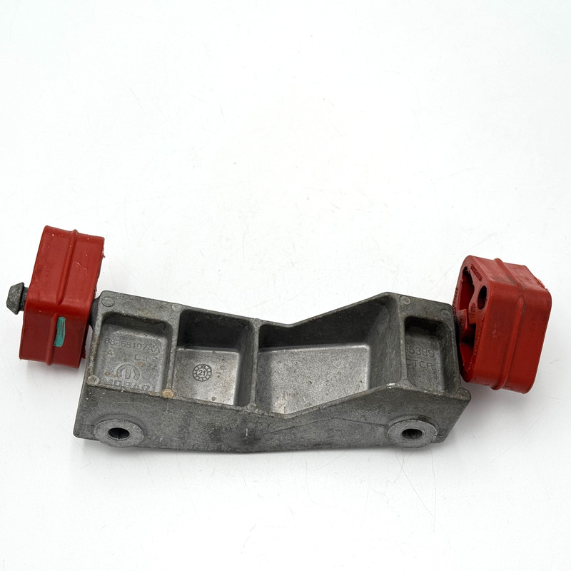 ✅ 2019-2026 RAM 1500 EXHAUST HANGER BRACKET w/ SUPPORT ISOLATORS 5th Gen. OEM
