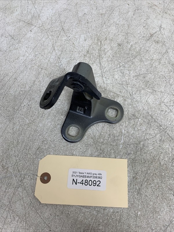 20-23 Tesla Model Y Front Driver Side Door Hinge Left 1497492-00-C 48092 B84