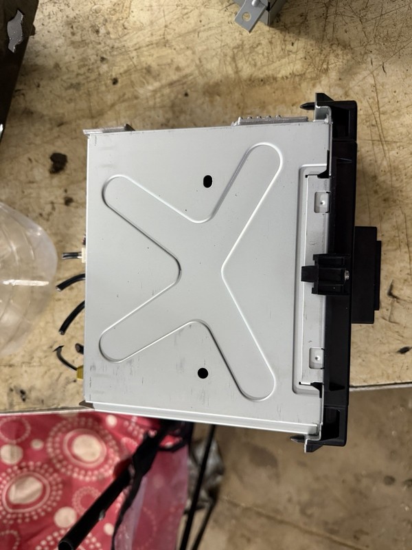 2011 2012 2013 2014 CHRYSLER 200 Radio RECEIVER CD PLAYER UNIT OEM 05091038AI