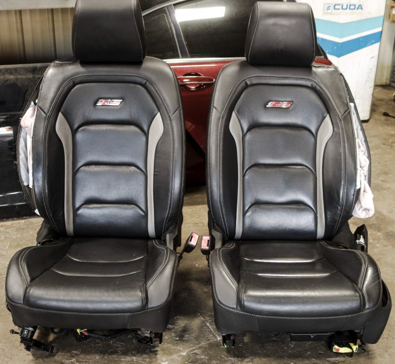 2016-2024 Chevrolet Camaro SS Coupe Front Seats Black Leather - OEM