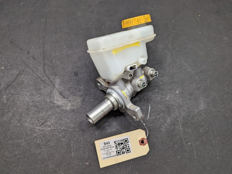Brake Master Cylinder w/ Reservoir 2021 Subaru Crosstrek 26449-FJ071 2020