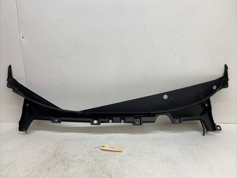 2026 Tesla Model Y Cowling/Cowl Screen - Assembly 1930440-00-E Juniper 45083 M24