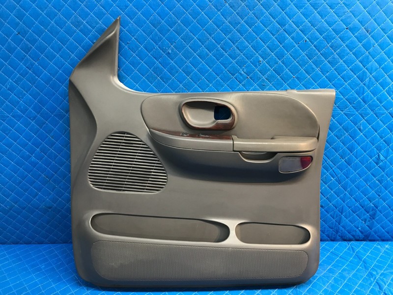 99 00 01 02 03 FORD PICKUP F150 Front Door Trim Panel Right RH Passenger Gray